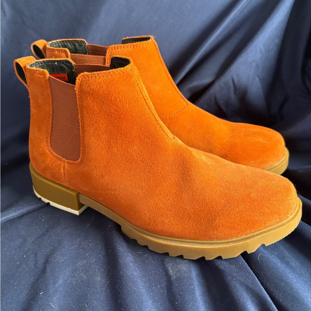 Size 10.5 Sorel Chelsea Boots